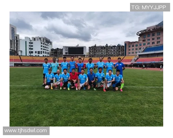 街坊球星足球点燃社区激情凝聚邻里情谊共筑草根绿茵梦想